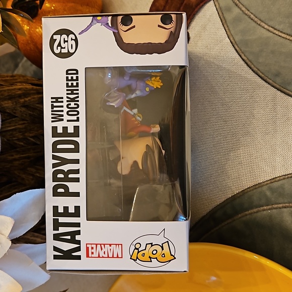 Funko Pop X-Men Kate Pryde with Lockheed #952 - Picture 5 of 5